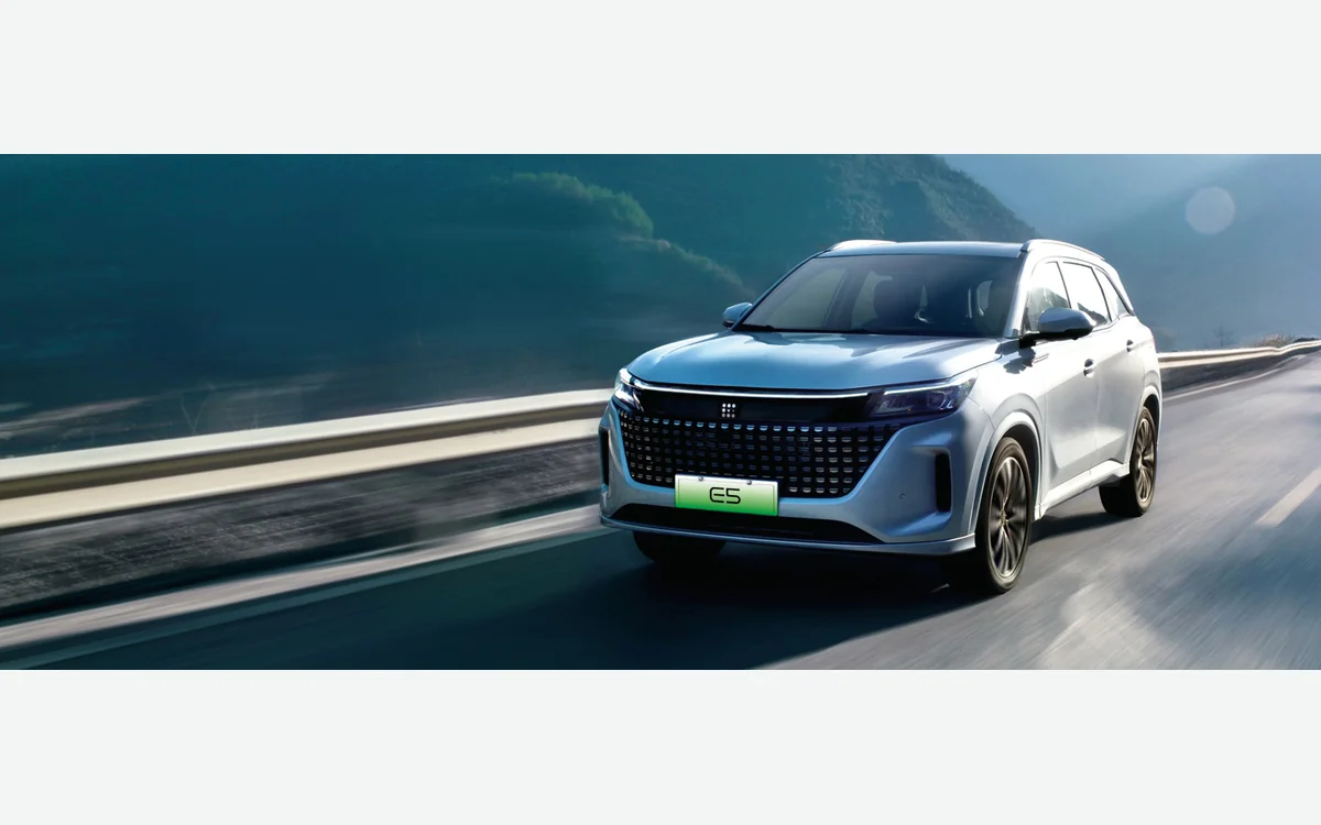 东风小康 E5 PHEV / 风光 E5