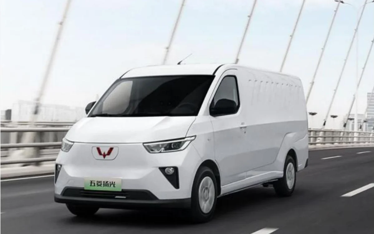 Wuling Yangguang EV Cargo Van